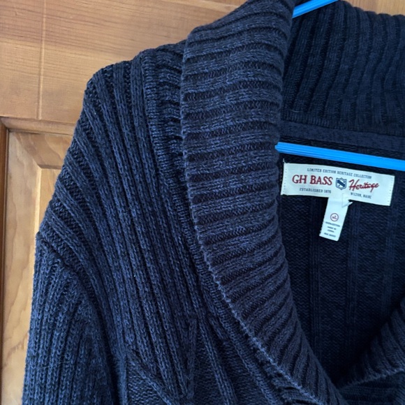 GH Bass Heritage Black Cable-Knit Shawl Collar Cardigan - Picture 9 of 16